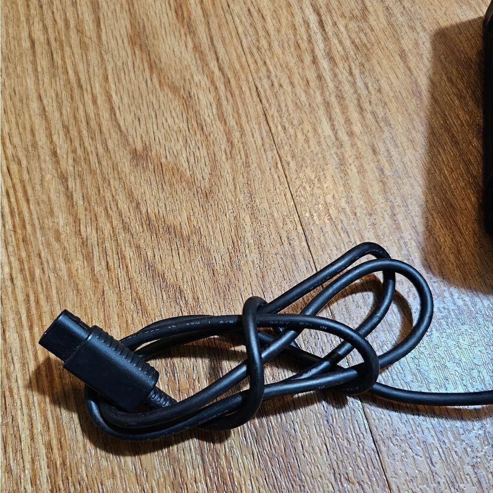 Nintendo Gamecube AC Adapter Power Supply Genuine Brand Made In Japan Excellent - Picture 2 of 11
